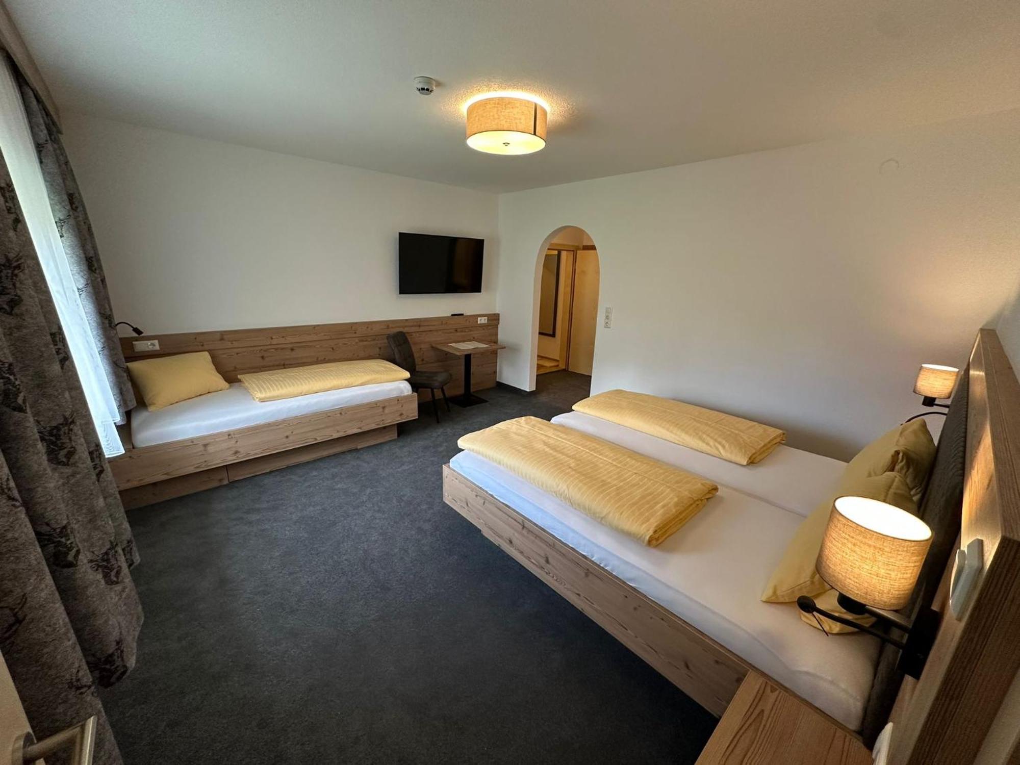 Hotel Garni Dorfblick St Anton am Arlberg Eksteriør billede